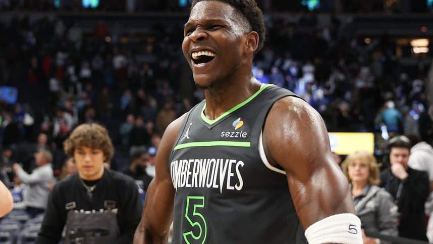 NBA: Houston Rockets at Minnesota Timberwolves