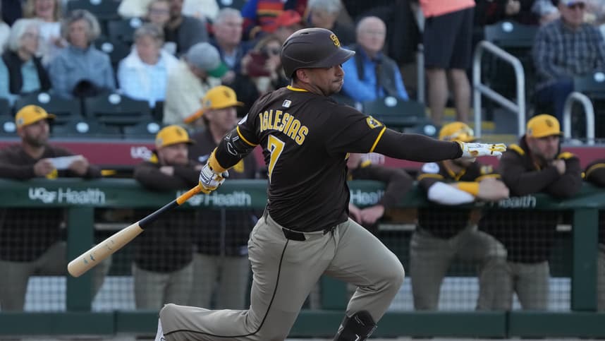 Jose Iglesias, Padres