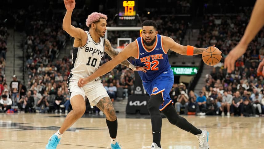 NBA: New York Knicks at San Antonio Spurs
