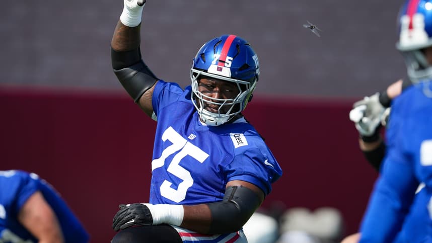 Joshua Ezeudu, Giants