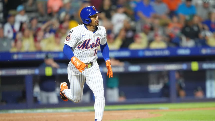 MLB: Little League Classic-Seattle Mariners at New York Mets