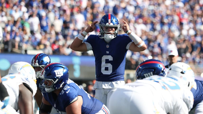 Jaxson Dart, NFL: Los Angeles Chargers at New York Giants