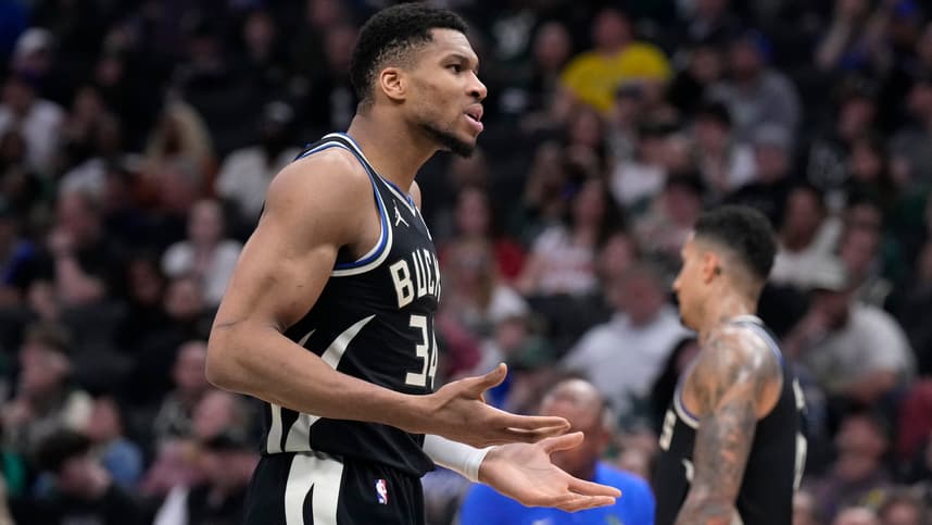 NBA: New York Knicks at Milwaukee Bucks