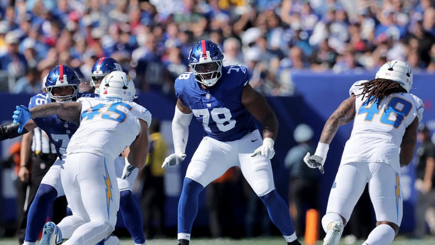 andrew thomas, NFL: Los Angeles Chargers at New York Giants