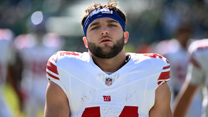 Cam Skattebo, NFL: New York Giants at Philadelphia Eagles