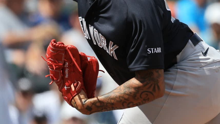Yovanny Cruz pitching for the Yankees during spring training