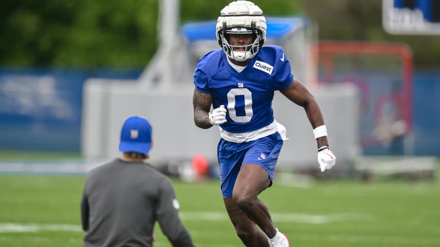 Malachi Fields participates in a drill during Giants rookie minicamp