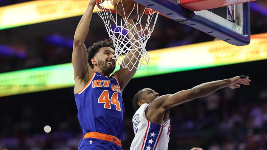 Landry Shamet playing defense for the Knicks