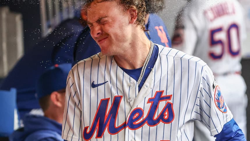 Carson Benge getting ready before a Mets game against the Reds