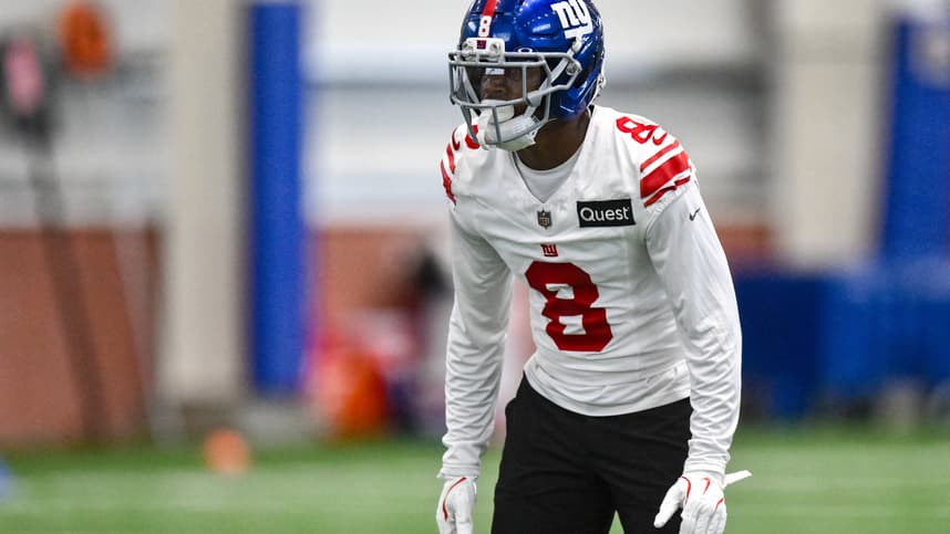 Jevon Holland participating in a drill during Giants OTAs