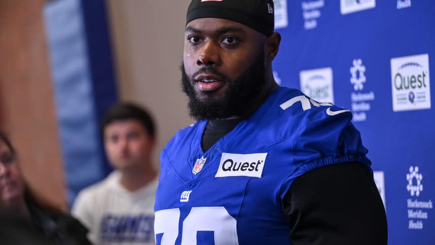 Andrew Thomas at the podium during Giants OTAs