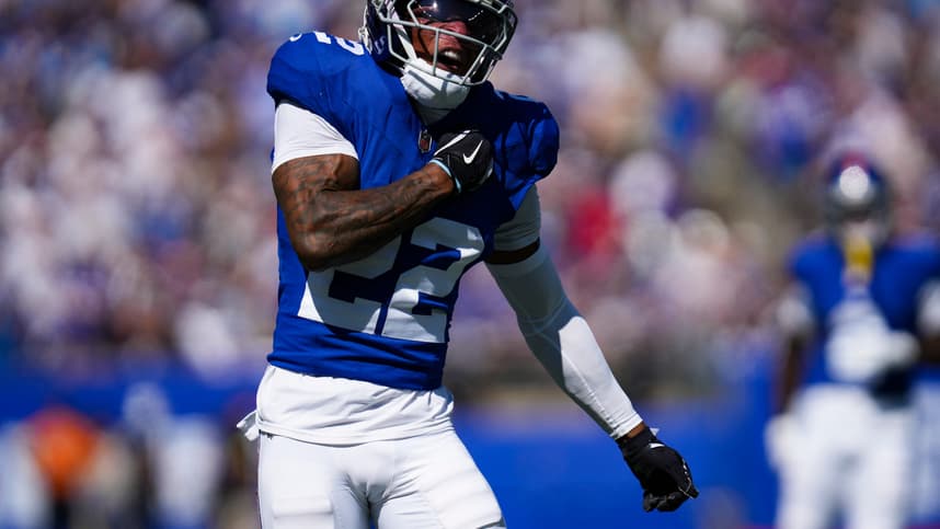 Andru Phillips, New York Giants cornerback Dru Phillips (22) celebrates after breaking up a play during a game against the Los Angeles Chargers