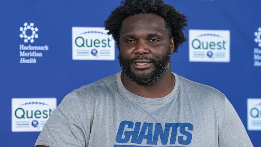 DJ Reader speaking after Giants organized team activities