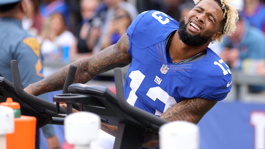 Odell Beckham Jr. on the Giants sideline at MetLife Stadium