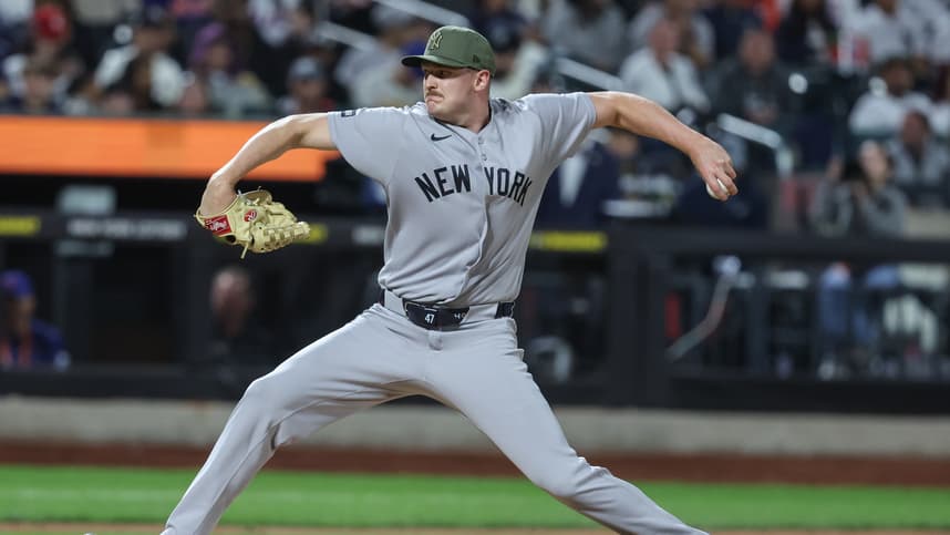 Brent Headrick pitches for the Yankees against the Mets