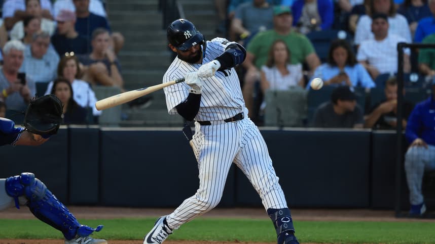 Ali Sanchez singles for the Yankees during spring training against Toronto