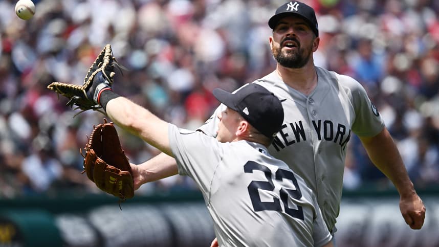 Carlos Rodón delivering a pitch for the Yankees