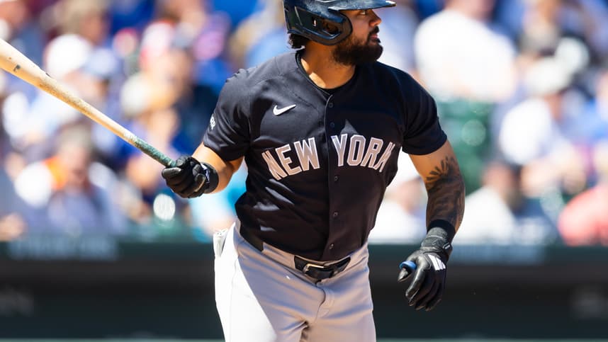 Jasson Dominguez tracking a ball for the Yankees