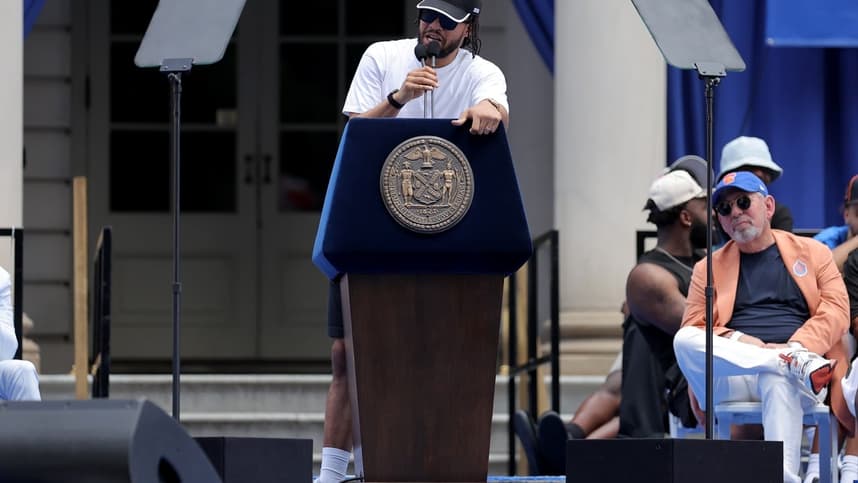 Jalen Brunson speaking after the Knicks championship parade