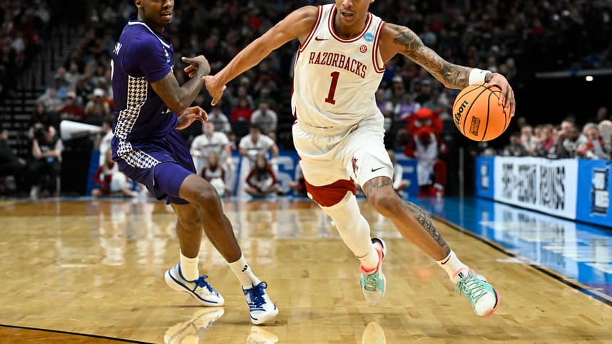 Meleek Thomas driving as a Knicks draft target