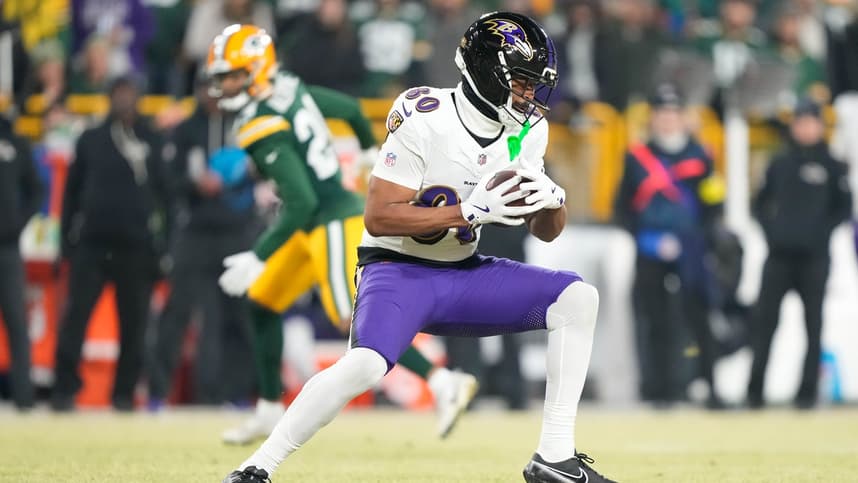 Isaiah Likely catches a pass before joining the Giants