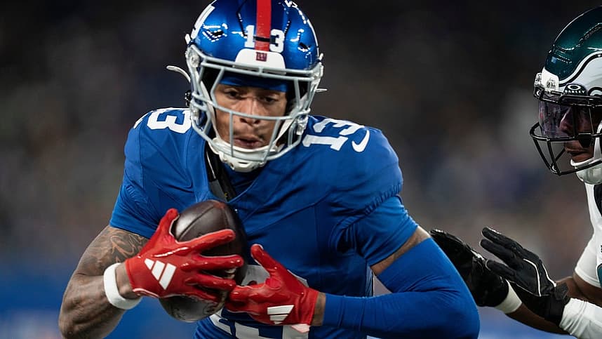 Jalin Hyatt catching a pass during a Giants game