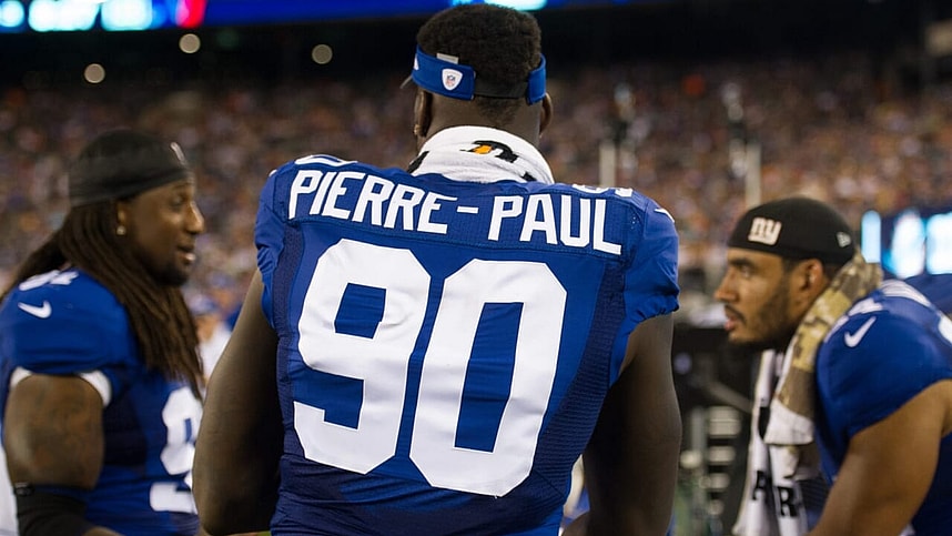 New York Giants defensive end Jason Pierre-Paul (90) in the second half at MetLife Stadium.