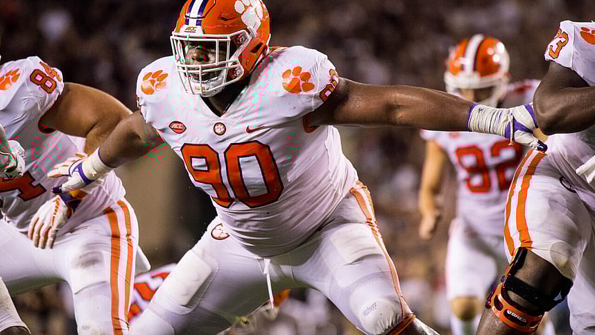 The New York Giants pick Clemson defensive tackle Dexter Lawrence with the 17th overall pick in the 2019 NFL Draft.
