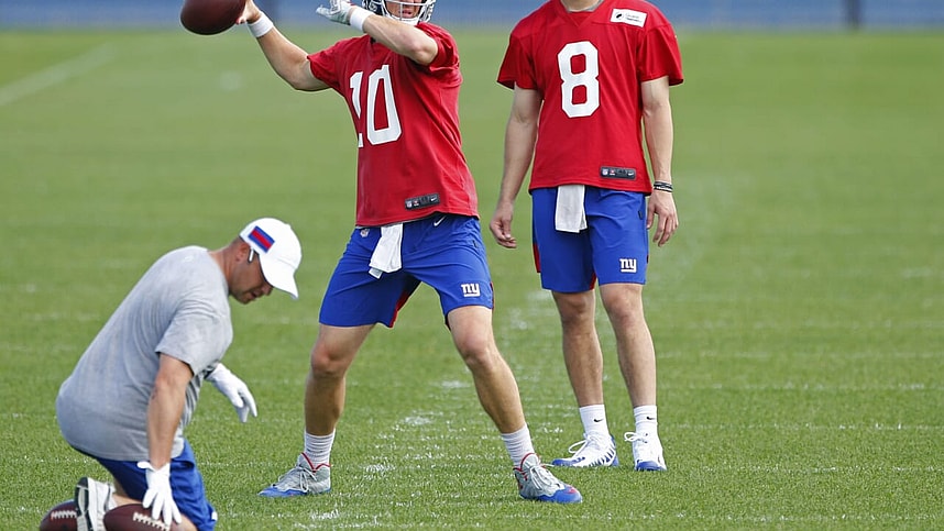 New York Giants quarterback Eli Manning and Daniel Jones.