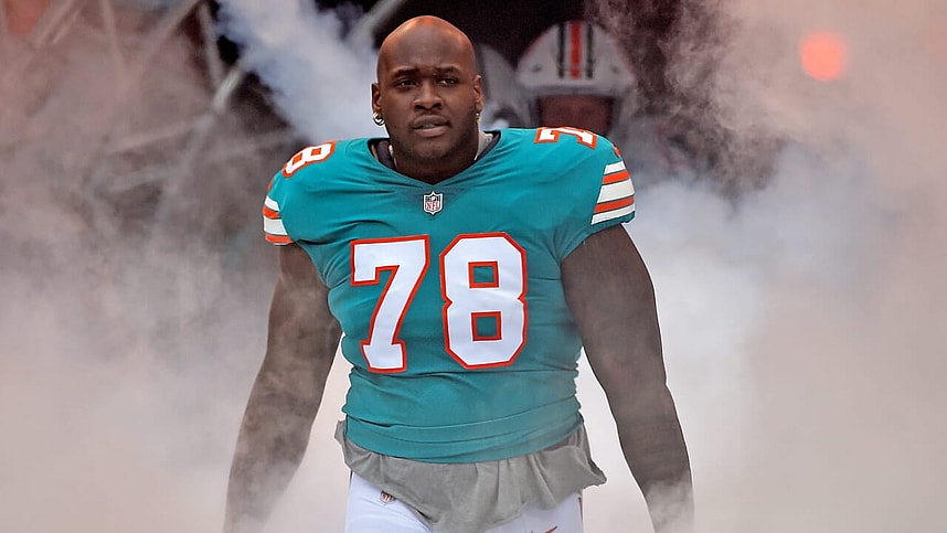 Are the New York Giants inquiring about Laremy Tunsil?