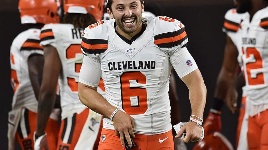 New York Giants rookie QB Daniel Jones called a "loser" by Baker Mayfield of the Cleveland Browns.