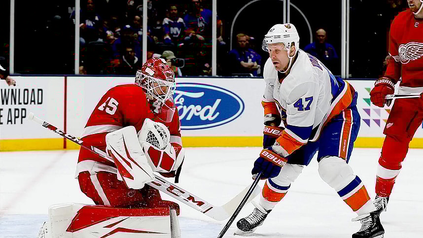 Leo Komarov, New York Islanders