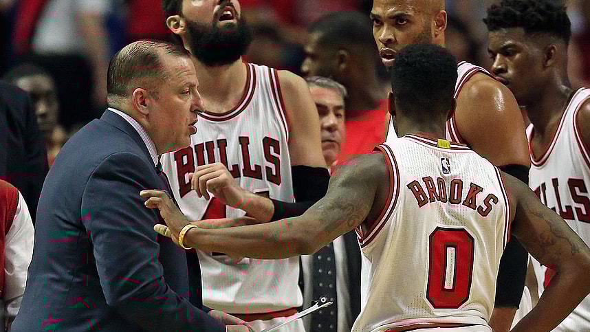 Aaron Brooks reunited with Tom Thibodeau