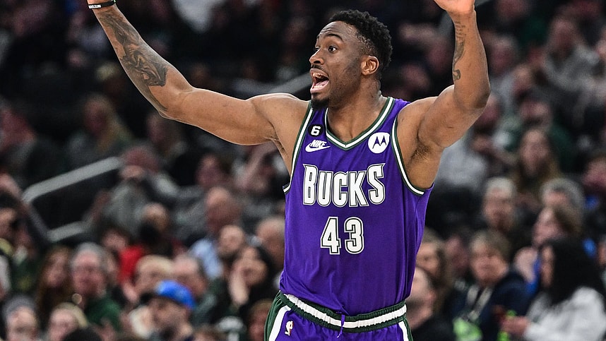 nba: memphis grizzlies at milwaukee bucks, thanasis antetokounmpo, knicks