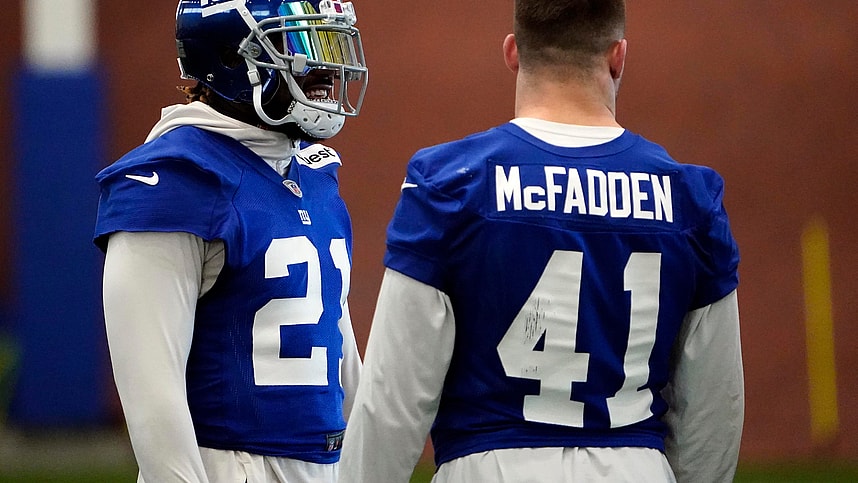 New York Giants safety Landon Collins (21) and linebacker Micah McFadden (41) on the field during practice in East Rutherford on Wednesday, Jan. 11, 2023.
