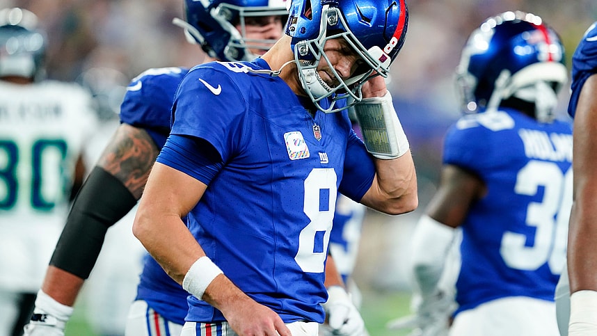 New York Giants quarterback Daniel Jones (8) walks off the field after failing to convert on downs in the first half against the Seattle Seahawks at MetLife Stadium