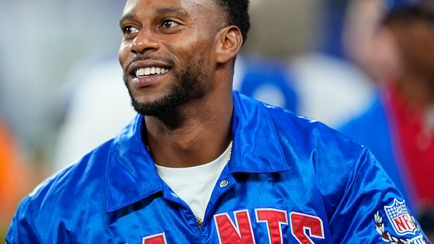 Former New York Giants player, Victor Cruz, is shown before the game against the Dallas Cowboys
