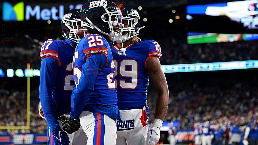 New York Giants cornerback Deonte Banks (25) celebrates after a play during the fourth quarter against the Green Bay Packers at MetLife Stadium