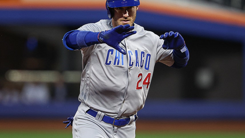 Chicago Cubs center fielder Cody Bellinger (24) celebrates his solo home run during the fourth inning against the New York Mets at Citi Field