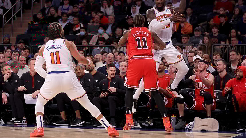 New York Knicks forward Julius Randle (30) looks to pass the ball to guard Jalen Brunson (11) after stealing a pass intended for Chicago Bulls forward DeMar DeRozan (11) during the third quarter at Madison Square Garden