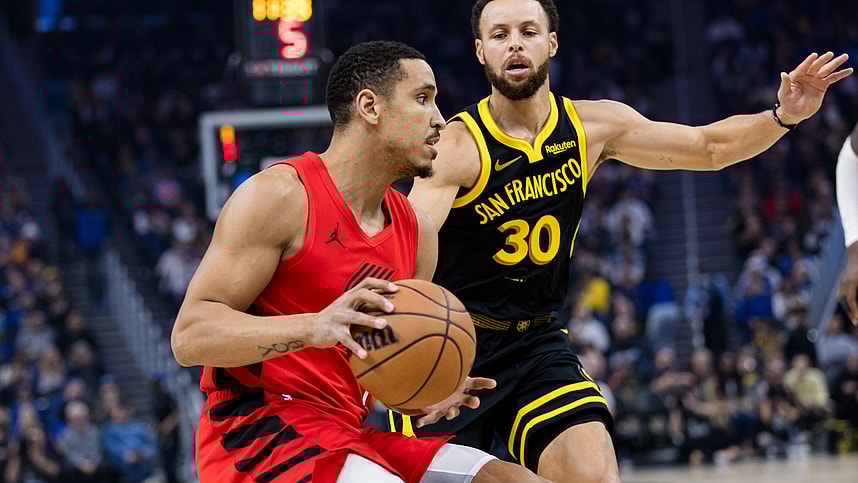 Golden State Warriors guard Stephen Curry (30) defends Portland Trail Blazers guard Malcolm Brogdon (11) during the first half at Chase Center (New York Knicks)