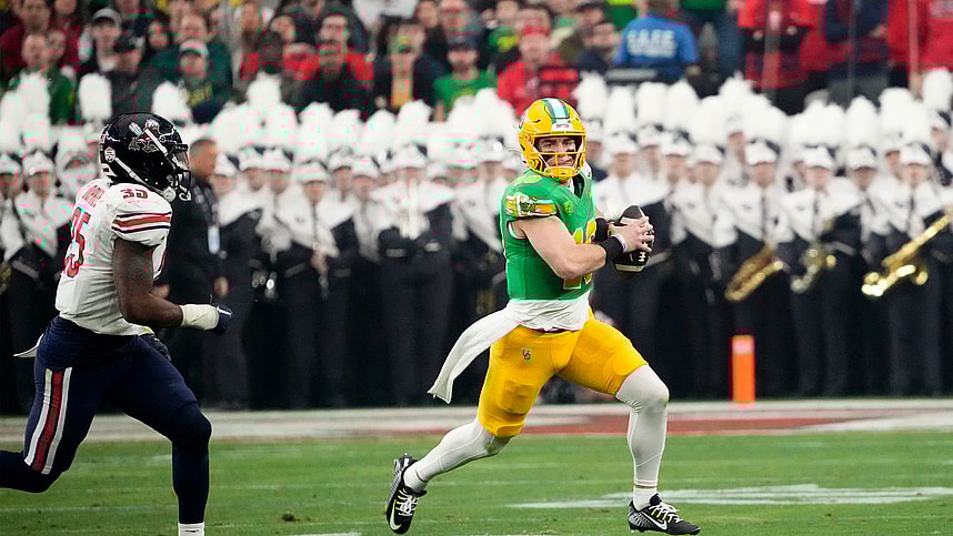 Oregon Ducks quarterback Bo Nix (New York Giants prospect)