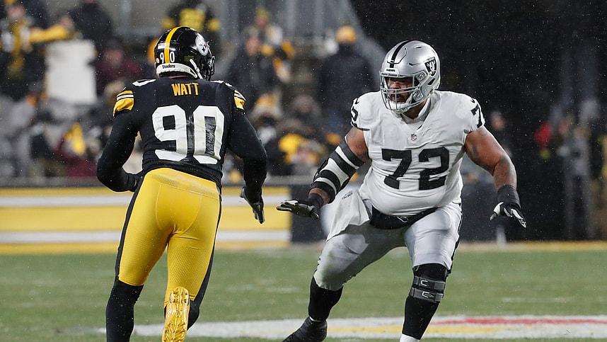 nfl: las vegas raiders at pittsburgh steelers, jermaine eluemunor, new york giants