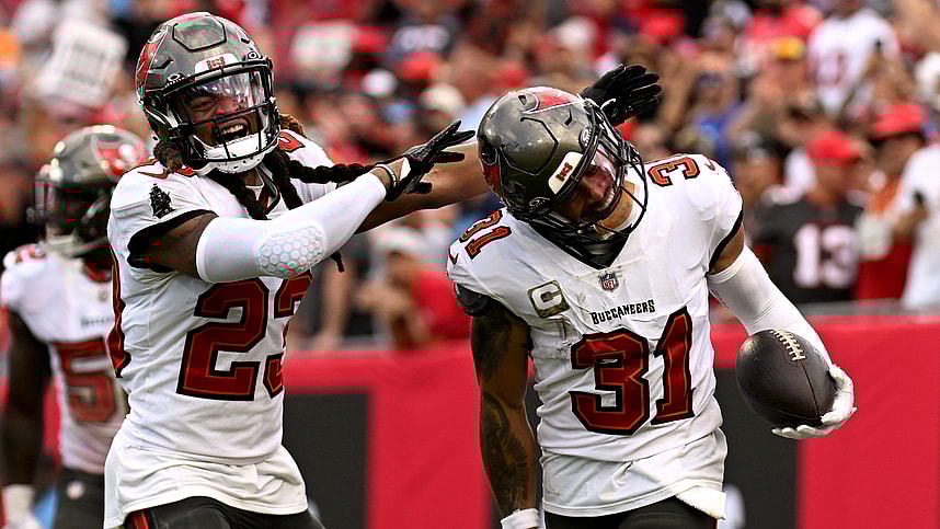 nfl: tennessee titans at tampa bay buccaneers, antoine winfield jr., new york giants