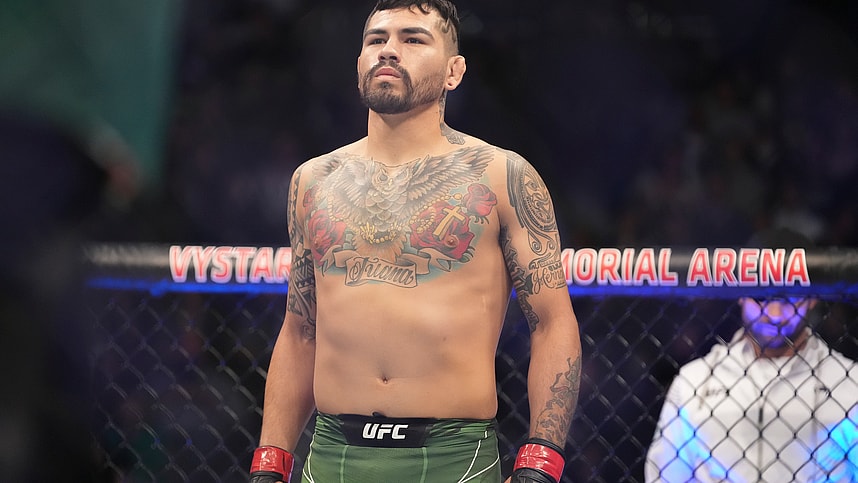 MMA: UFC 273-Hernandez vs Fremd