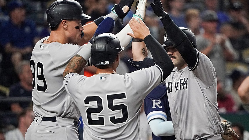 mlb: new york yankees at kansas city royals, gleyber torres