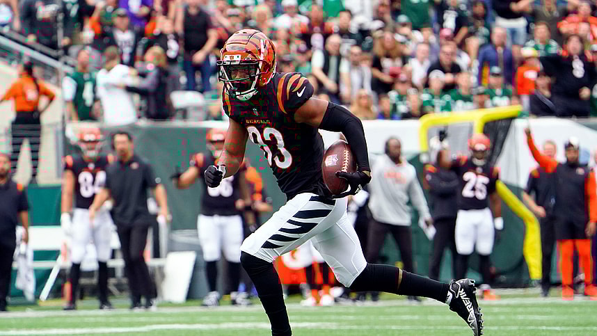 Cincinnati Bengals wide receiver Tyler Boyd (83) on his way to a touchdown in the first half against the New York Jets at MetLife Stadium