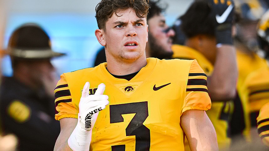 NCAA Football: Minnesota at Iowa