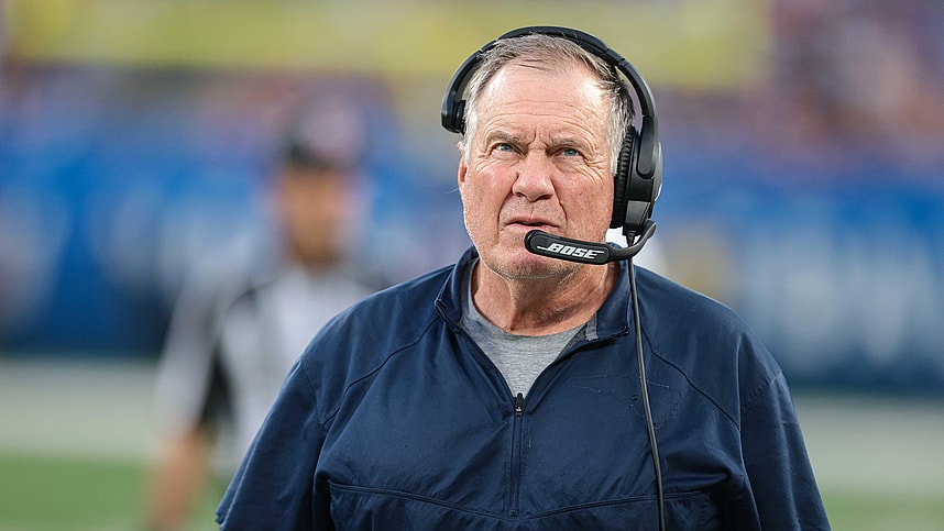 New England Patriots head coach Bill Belichick looks up during the first half against the New York Giants at MetLife Stadium