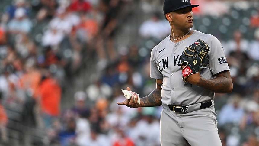 MLB: New York Yankees at Baltimore Orioles, luis gil